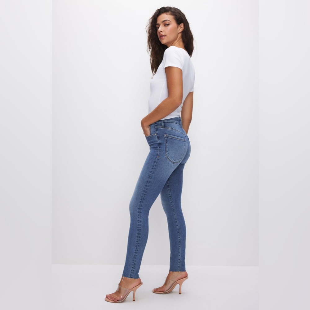 Good Waist Raw Hem Jeans